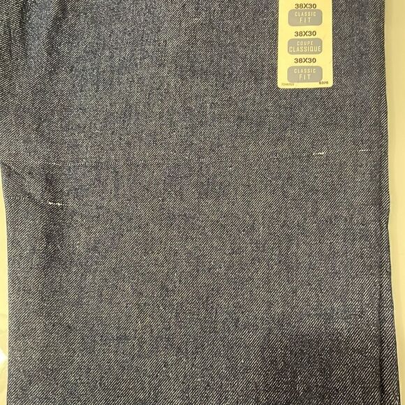 Wrangler classic fit jeans 38/30 dark blue wash new no tags - Picture 3 of 13